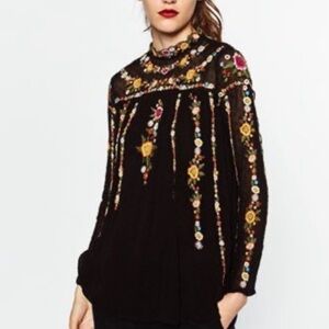 Zara Black Embroidered Floral Long-Sleeve Blouse Size S